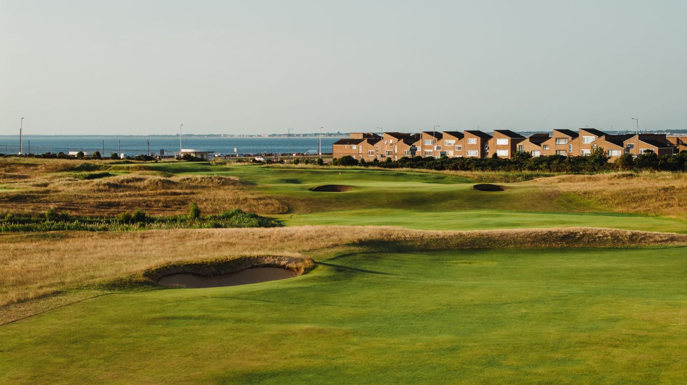Hole 1, Estuary